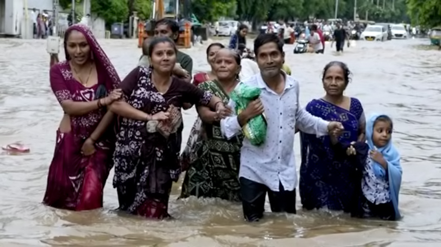 गुजरात में बारिश और बाढ़ से हुए नुकसान का आकलन करने के लिए MHA ने अंतर-मंत्रालयी केंद्रीय टीम (IMCT) का गठन किया