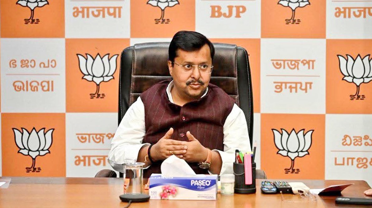 कोलकाता नहीं, दुर्गापुर से सियासी शुरुआत: नितिन नवीन का रणनीतिक बंगाल दौरा