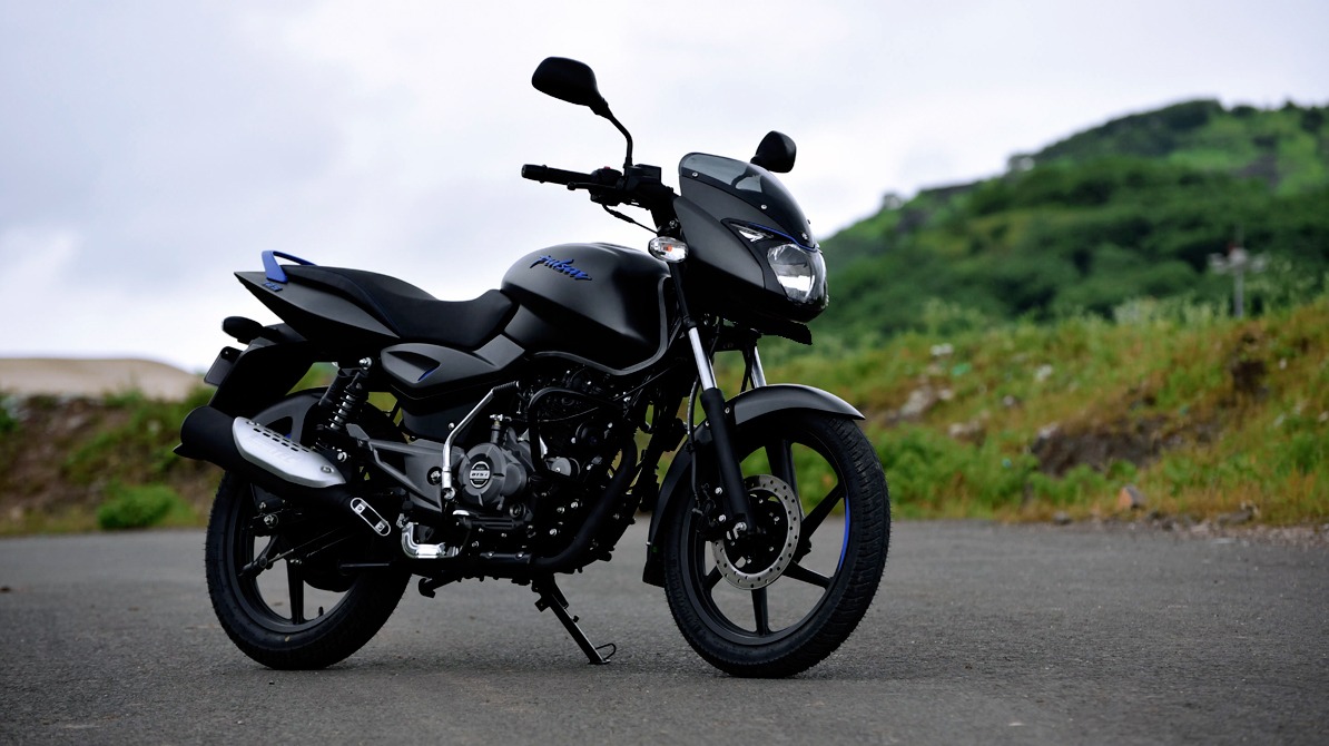 बजाज पल्सर 125 का नया अवतार | कम कीमत में LED लुक और भरोसेमंद परफॉर्मेंस