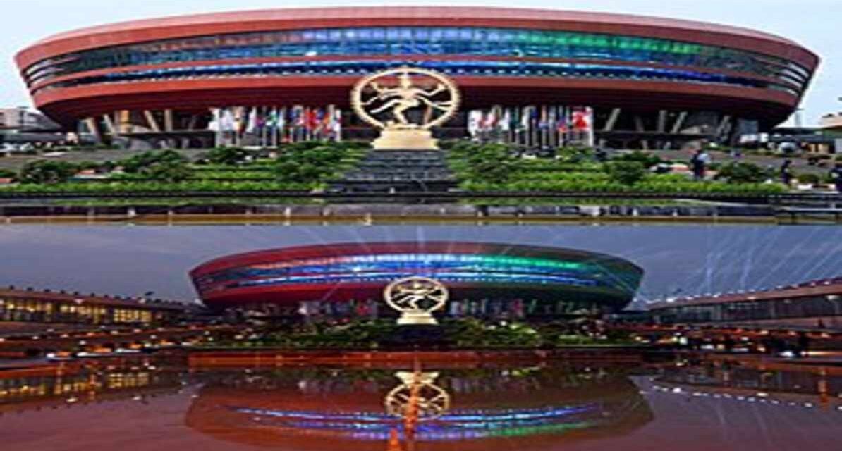 AI समिट हंगामा में उदय भानु 4 दिन रिमांड पर, पुलिस बोली- IYC अध्यक्ष ही मास्टरमाइंड दिल्ली के भारत मंडपम और पटियाला हाउस कोर्ट के बाहर पुलिस तैनाती की तस्वीर, AI समिट हंगामा मामले से जुड़ी।