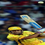 चेन्नई सुपर किंग्स के कप्तान महेंद्र सिंह धोनी की आईपीएल 2026 में खेलने को लेकर चर्चा।