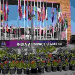 नई दिल्ली के भारत मंडपम में आयोजित AI समिट विवाद के दौरान शशि थरूर और राहुल गांधी की प्रतिक्रिया का दृश्य