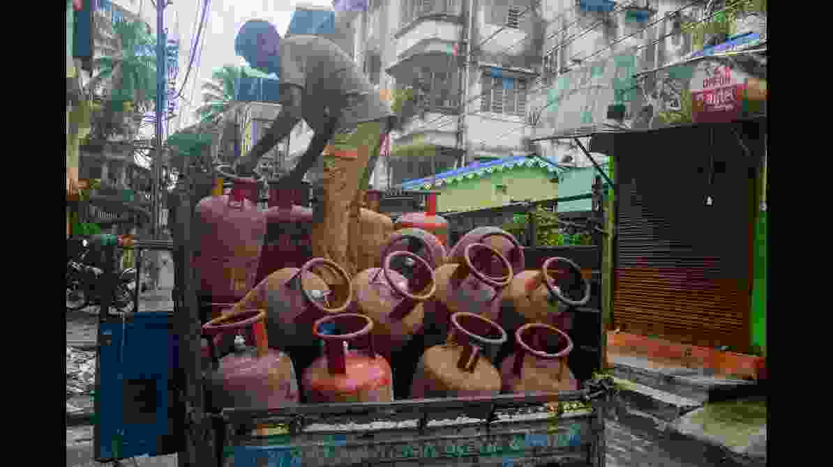 दिल्ली मुफ्त LPG योजना | राशन कार्ड धारकों को बड़ी राहत