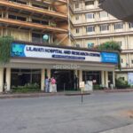 सलीम खान की तबीयत को लेकर अस्पताल के बाहर की तस्वीर