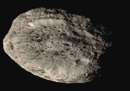 Saturn Moon Collision के बाद बना हाइपरियन चंद्रमा