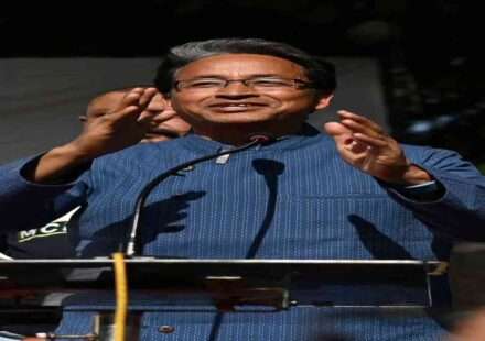 लद्दाख के सामाजिक कार्यकर्ता और इंजीनियर सोनम वांगचुक की तस्वीर, जिनसे राष्ट्रीय सुरक्षा अधिनियम (NSA) हटाया गया।