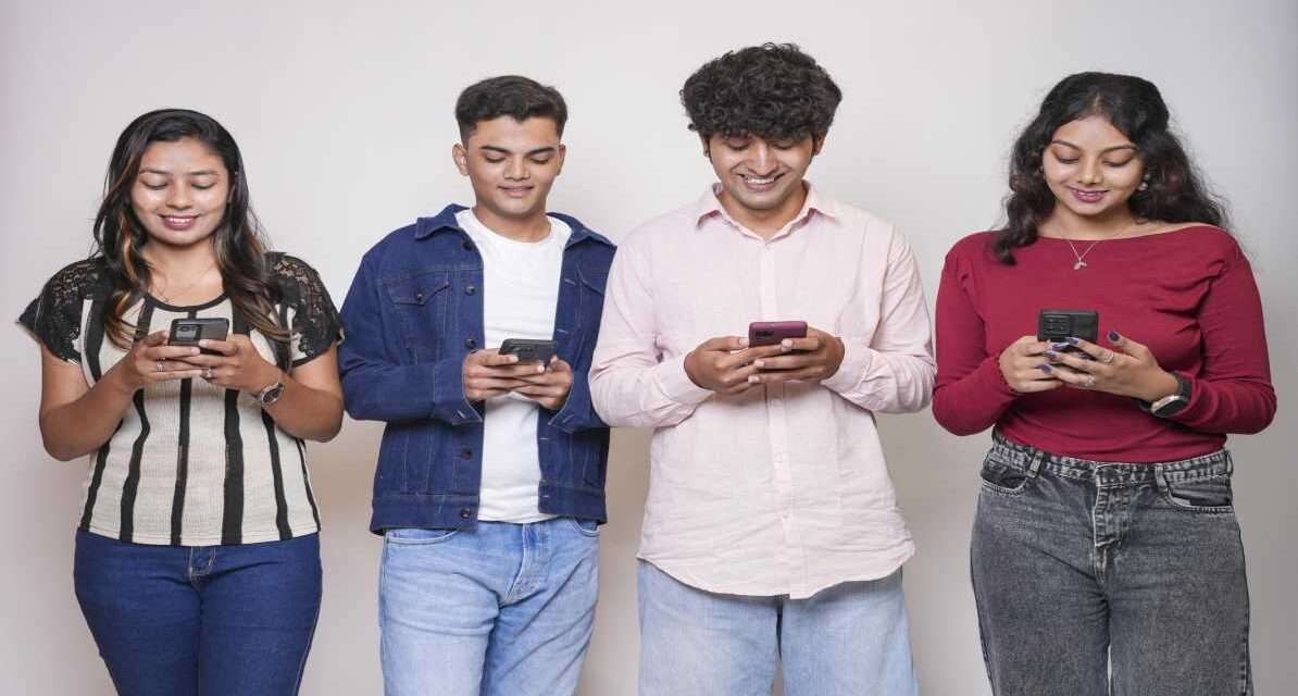 कर्नाटक सोशल मीडिया बैन से 16 साल से कम उम्र के बच्चों के सोशल मीडिया अकाउंट पर प्रतिबंध लगाने की तैयारी