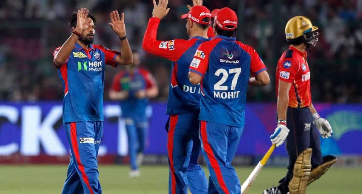 आईपीएल मैच में दिल्ली कैपिटल्स की फील्डिंग गलती और पंजाब किंग्स की शानदार जीत को दर्शाता दृश्य