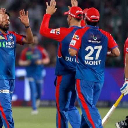 आईपीएल मैच में दिल्ली कैपिटल्स की फील्डिंग गलती और पंजाब किंग्स की शानदार जीत को दर्शाता दृश्य