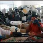 आधुनिक रीसाइक्लिंग प्लांट में कचरे की छंटाई और प्रोसेसिंग के जरिए नए संसाधन तैयार किए जा रहे हैं