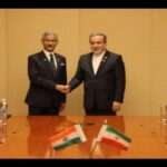 एक प्रतीकात्मक तस्वीर जिसमें भारत और मिडिल ईस्ट के देशों के बीच कूटनीतिक बातचीत और शांति प्रयास को दर्शाया गया है।