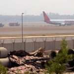 दिल्ली एयरपोर्ट हादसा के दौरान विमान में लगी आग और इमरजेंसी निकासी