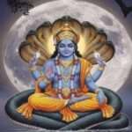 पूर्णिमा की रात में भगवान बुद्ध और विष्णु पूजा के साथ जल दान करते श्रद्धालु