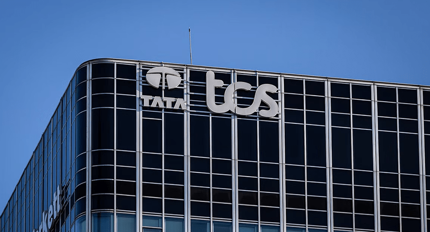 TCS के CEO का बड़ा बयान, AI से नौकरियां नहीं घटेंगी, कर्मचारियों को नए कौशल सीखने होंगे