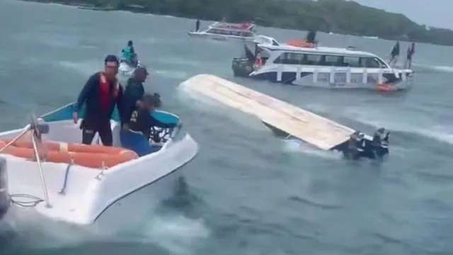 Vietnam News :- वियतनाम के फू क्वोक द्वीप के पास भारतीय पर्यटकों की नाव पलटी, बचाव अभियान जारी