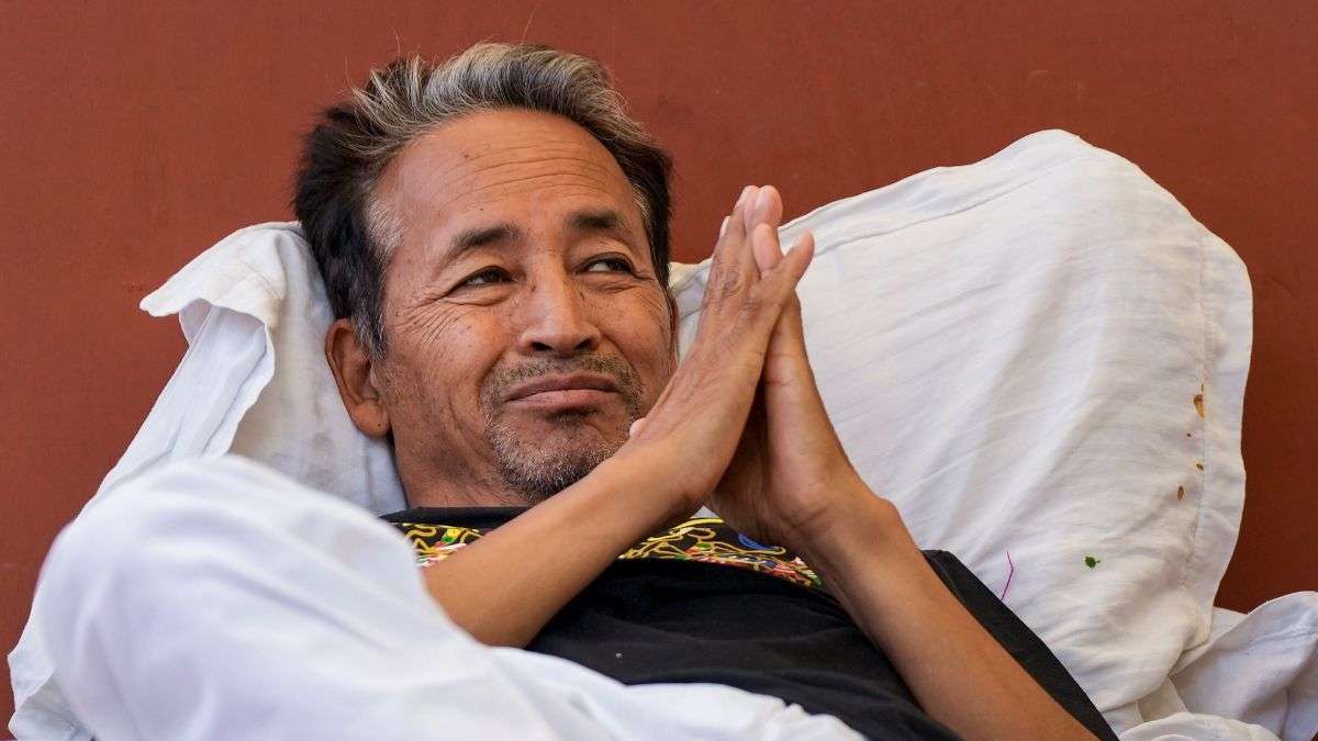 Sonam Wangchuk Hunger Strike :- सोनम वांगचुक अनशन खत्म करने को तैयार, सरकार को चिट्ठी लिख रखी बड़ी शर्त; छात्रों पर दर्ज मामलों को वापस लेने की मांग