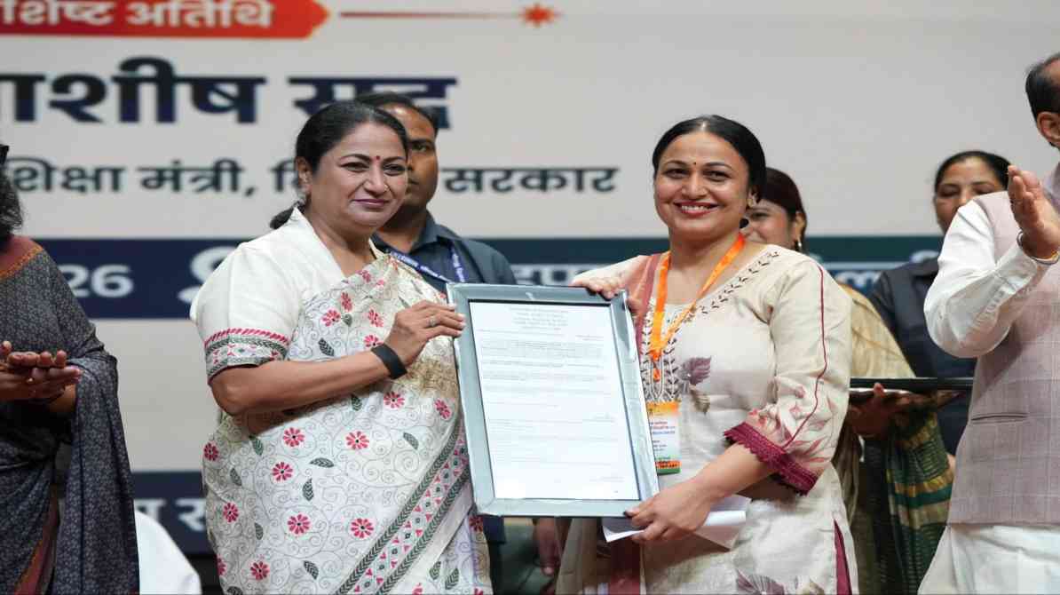 दिल्ली शिक्षक भर्ती: 1,368 नए शिक्षकों को मिले नियुक्ति पत्र